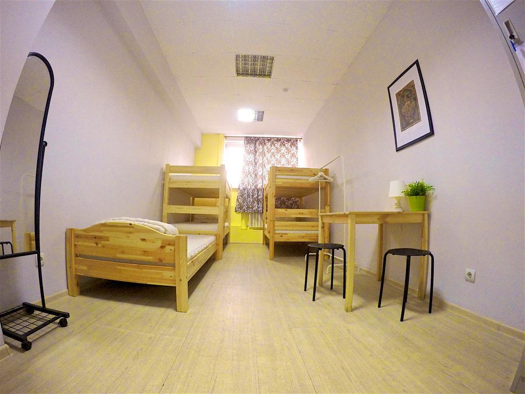 Hello Hostel Almaty Bilik gambar